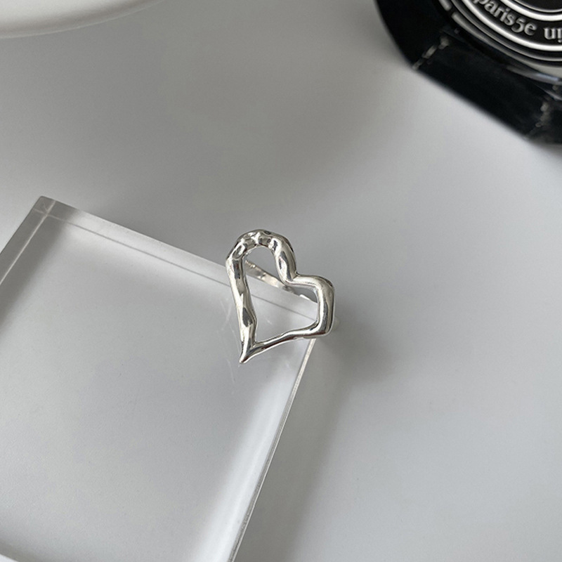 Korean Niche Design Women's Hearts Ring - Fashionable High-End Light Luxury - Image 13