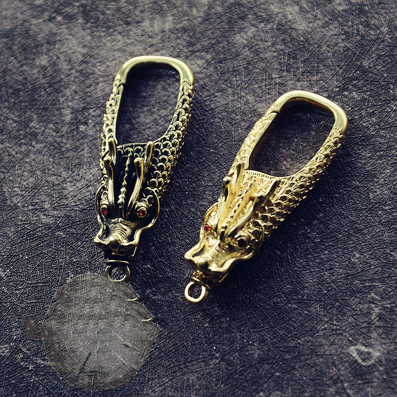 Chinese Style Pure Copper Faucet Keychain - Elegant Copper Decoration - Image 3