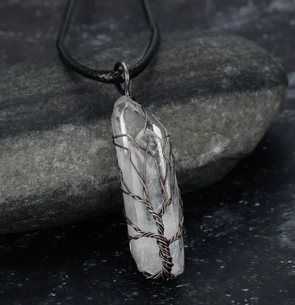 Random Size Amorphous Accessory Crystal Pendant - Unique Charm for You