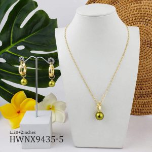 Elegant Shell Pearl Earrings and Necklace Set for Timeless Style