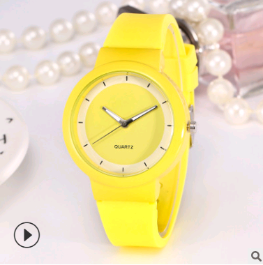 Stylish Casual Candy-Colored Silicone Quartz Watch for Everyday Wear