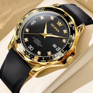 Luminous Green Submariner Quartz Watch for Men – Stylish & Functional