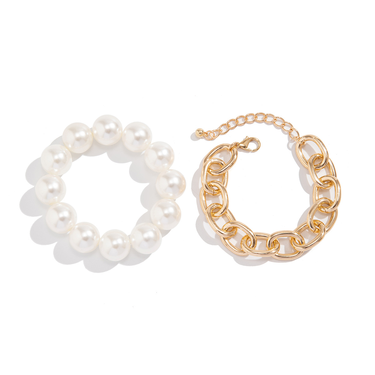 Statement Big Round Bead Pearl Bracelet - Stylish and Unique Accessory - Image 3