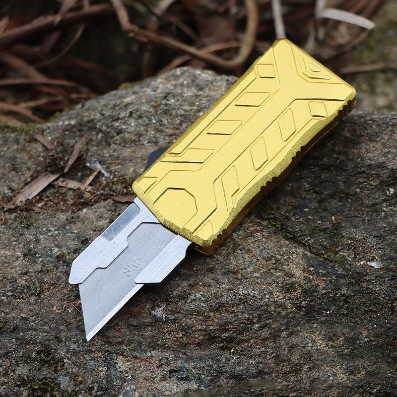 Alloy Outdoor Folding Knife with Removable Blade for Versatile Use - Image 4
