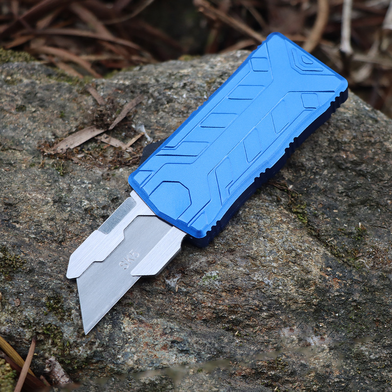 Alloy Outdoor Folding Knife with Removable Blade for Versatile Use - Image 5