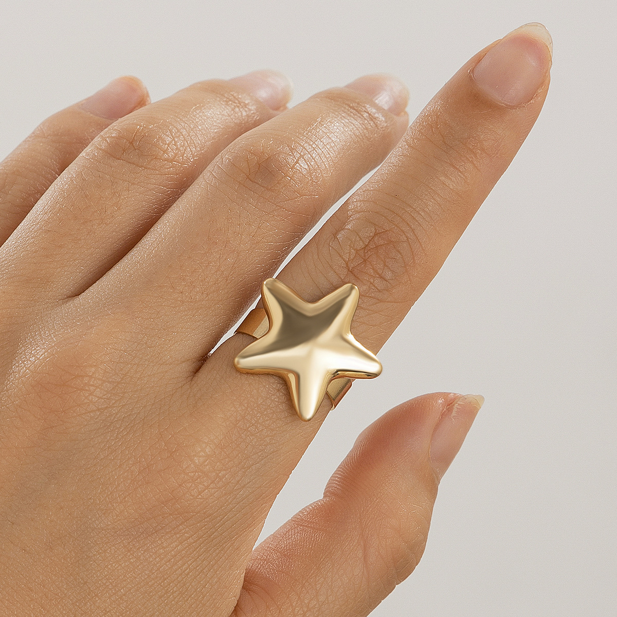 Niche Three-Dimensional Star Ring - Adjustable Opening for Unique Style - Image 6