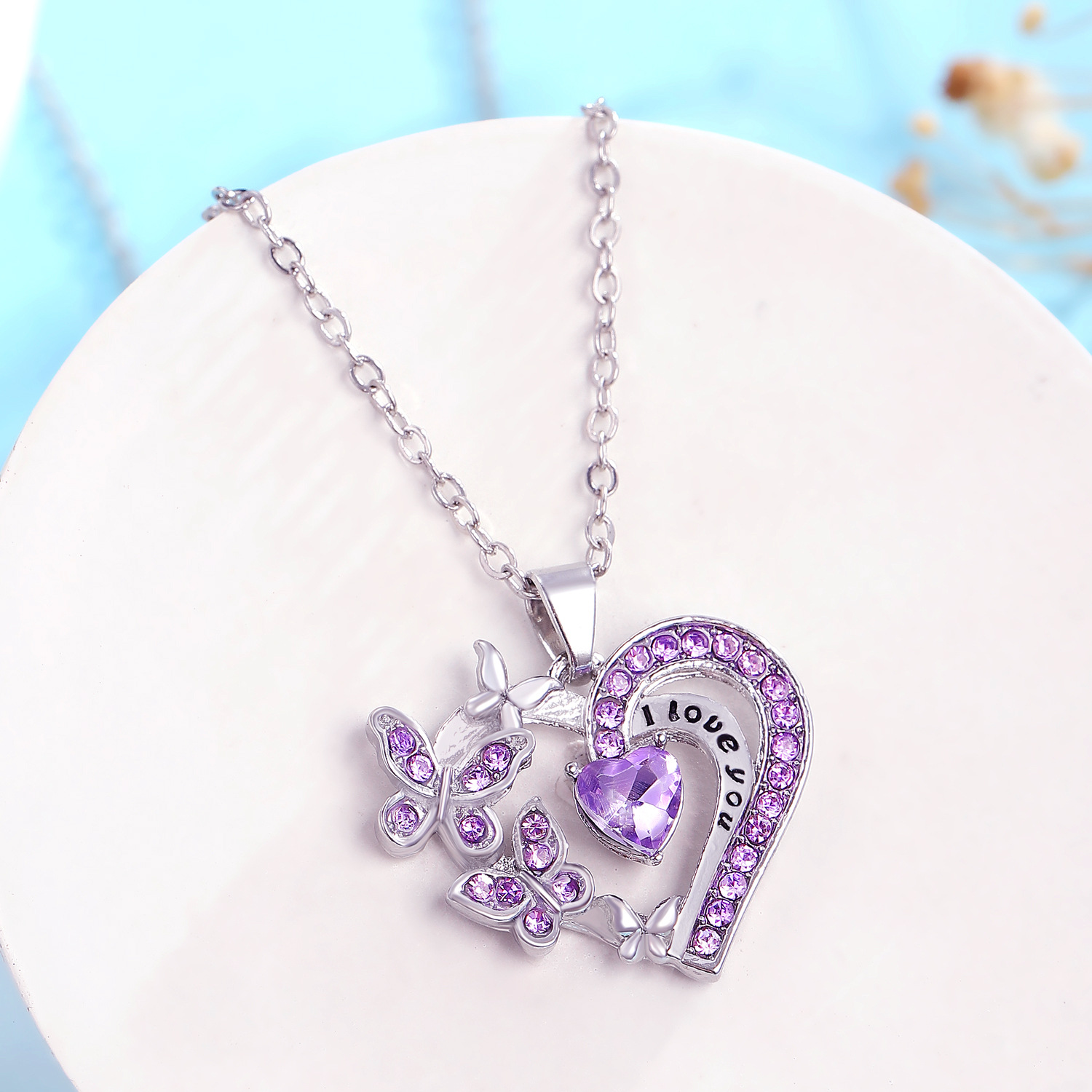 Ins Butterfly Love Necklace with Rhinestones - Stylish Hollow Heart Clavicle Chain Pendant for Valentine's Day Gifts - Image 5