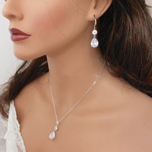 Minimalistic Water Drop Necklace and Earrings Set - Elegant Jewelry Suite