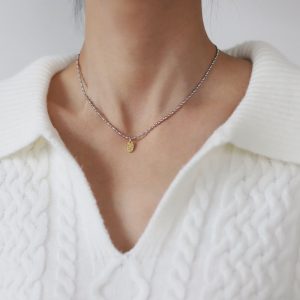 Stylish English Letter Geometric Ellipse Necklace for Trendy Elegance