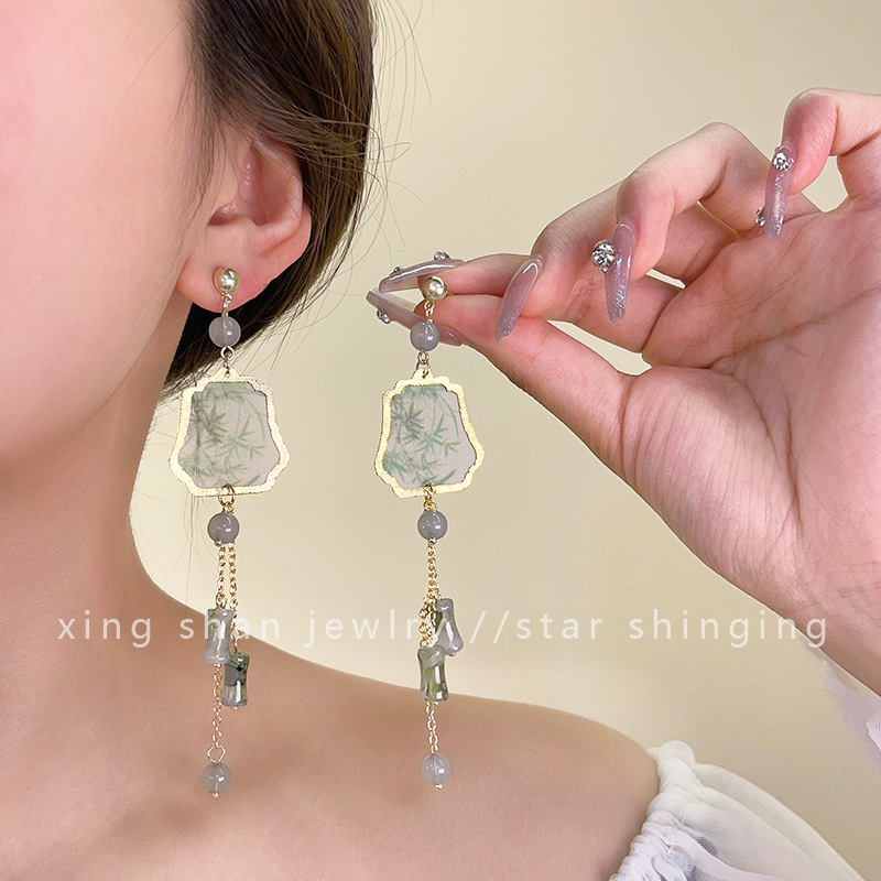 Chic Retro Silver Needle Bamboo Fan-Shaped Tassel Earrings for Fashion Lovers - Image 10