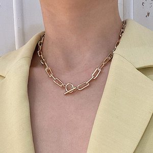 Op Buckle Clavicle Necklace - Retro Alloy Jewelry for Street Style Shooting