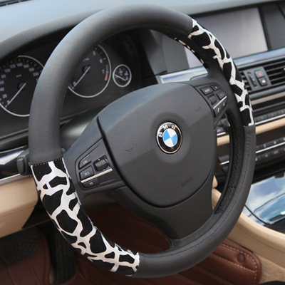 Chic Leopard Print Leather Steering Wheel Cover for Ladies with White Inner Ring - Image 3