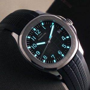 Men's Waterproof Rubber Sports Quartz Watch - Fashionable & Luminous Design