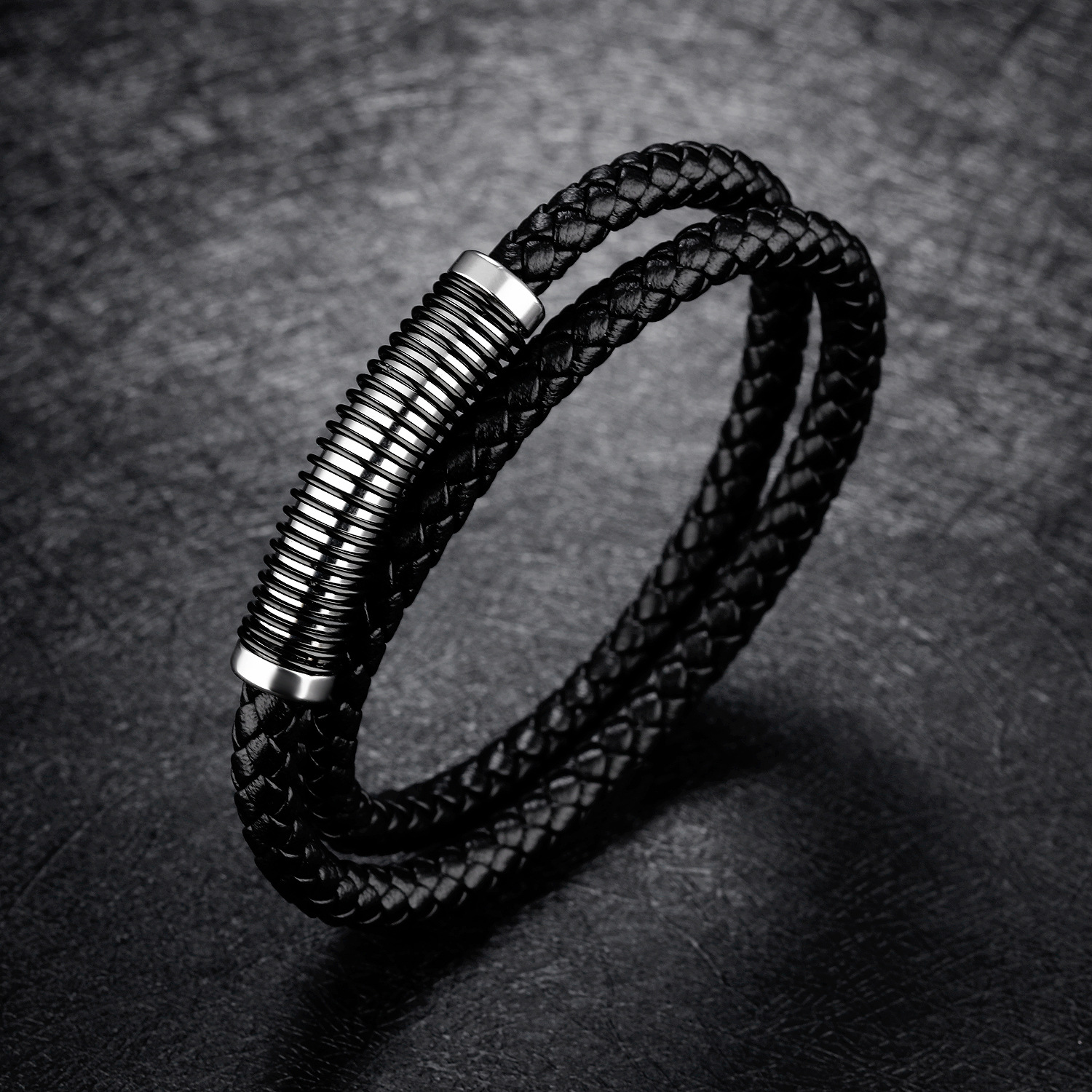 Stylish Vintage Cowhide Double Bracelet for a Classic Look