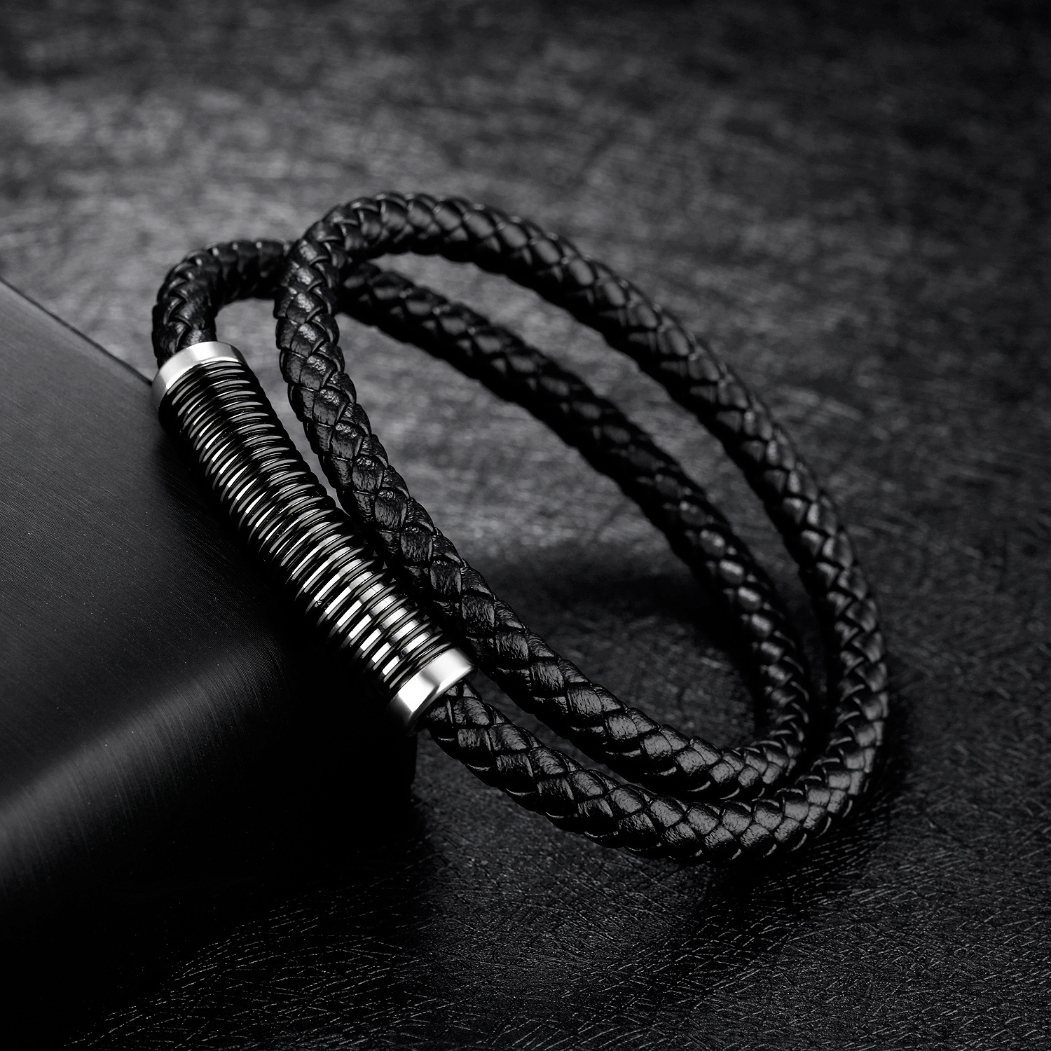 Stylish Vintage Cowhide Double Bracelet for a Classic Look - Image 2