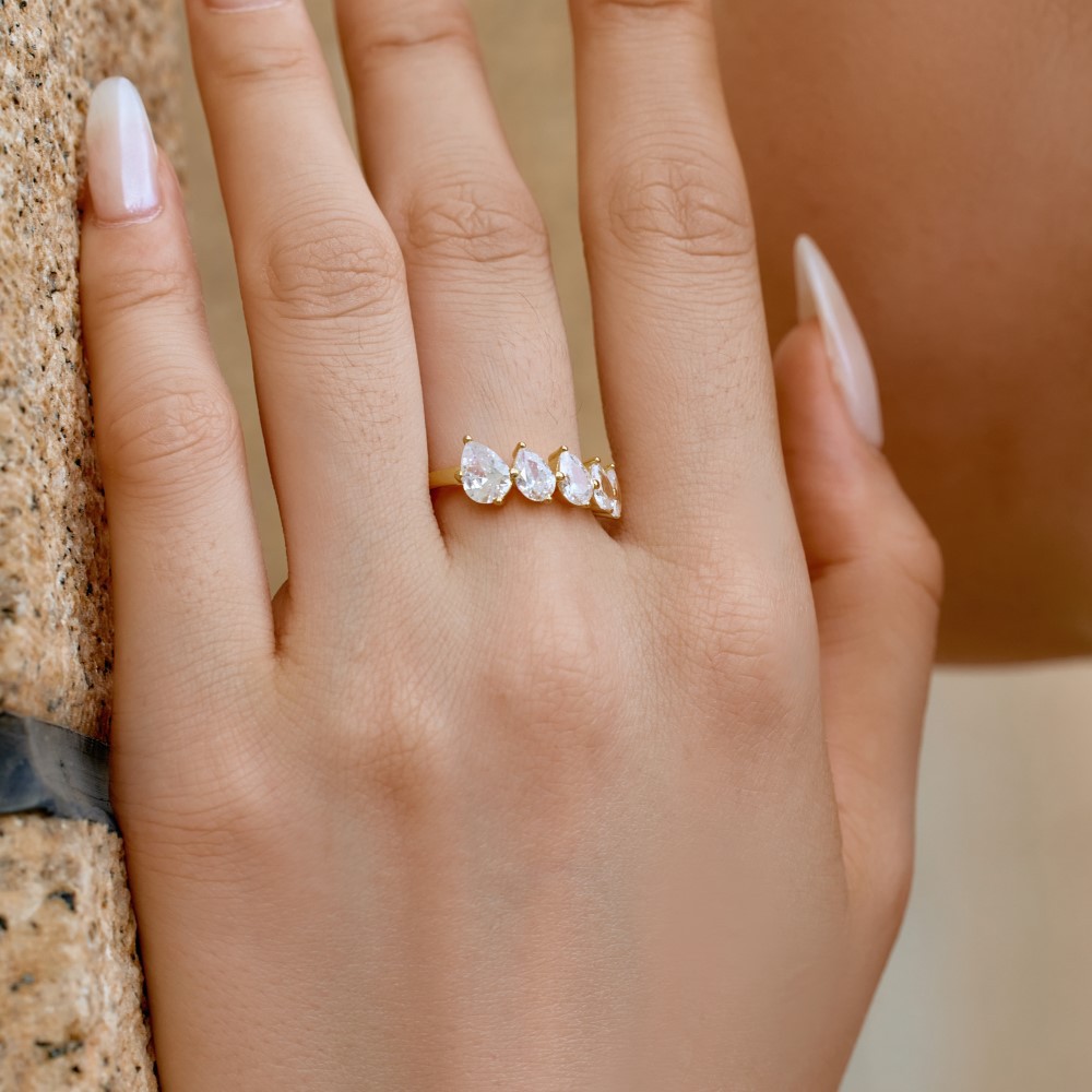 S925 Sterling Silver White Gold Color Water Drop Pear-shaped Row Design Fashion Ring for Unique Style - Image 2