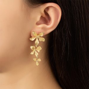 Irregular Long Flower Stud Earrings - Exaggerated and Stylish Design