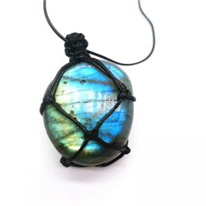 Natural Moonstone and Labradorite Rough Stone Pendant Necklace - Hand-Woven Labradorite Net Bag Design