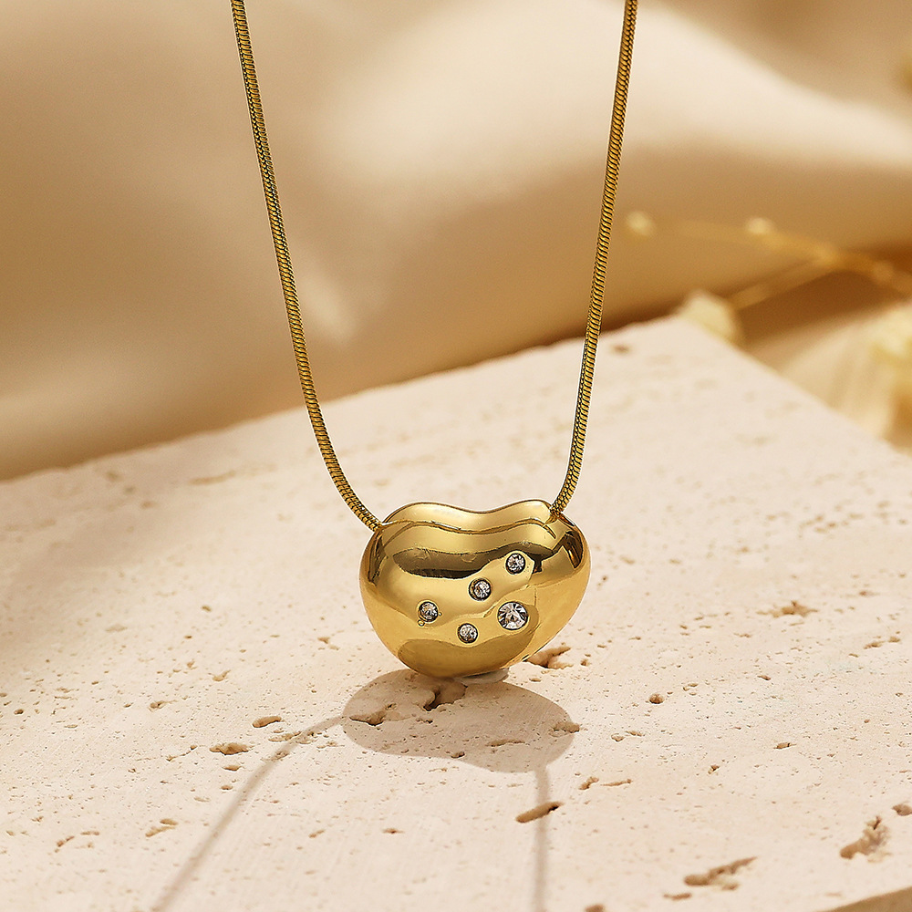 Stainless Steel Irregular Heart-Shaped Clavicle Chain with Diamond Accent - Image 4