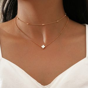 Elegant Four Petal Flower Necklace for Women - Enhance Your Style