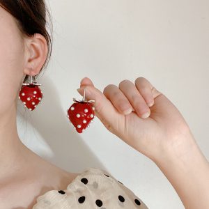 Trendy Exaggerated Face Small Tea Series Red Strawberry Pearl Resin Earrings