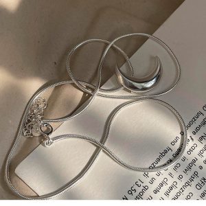 Elegant Glossy Moon S925 Sterling Silver Necklace - Simple & Stylish