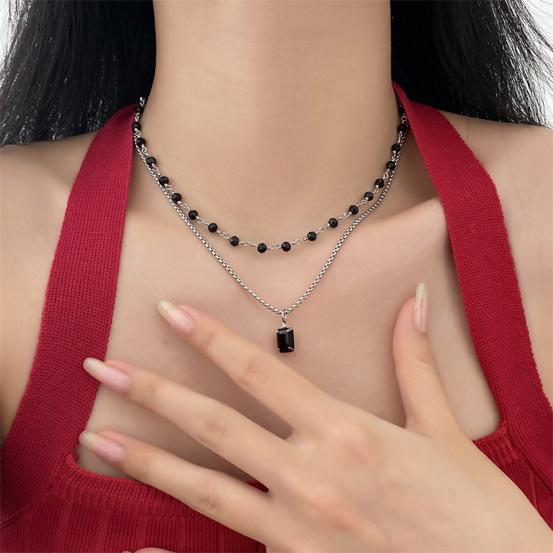 Double-Layer Onyx Twin Necklace with Black Beads – Elegant Design - Image 3