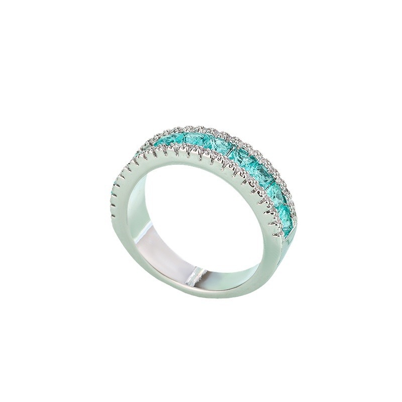 Elegant White Gold Plated Emerald Zircon Ring - Stylish Fashion Accessory - Image 5