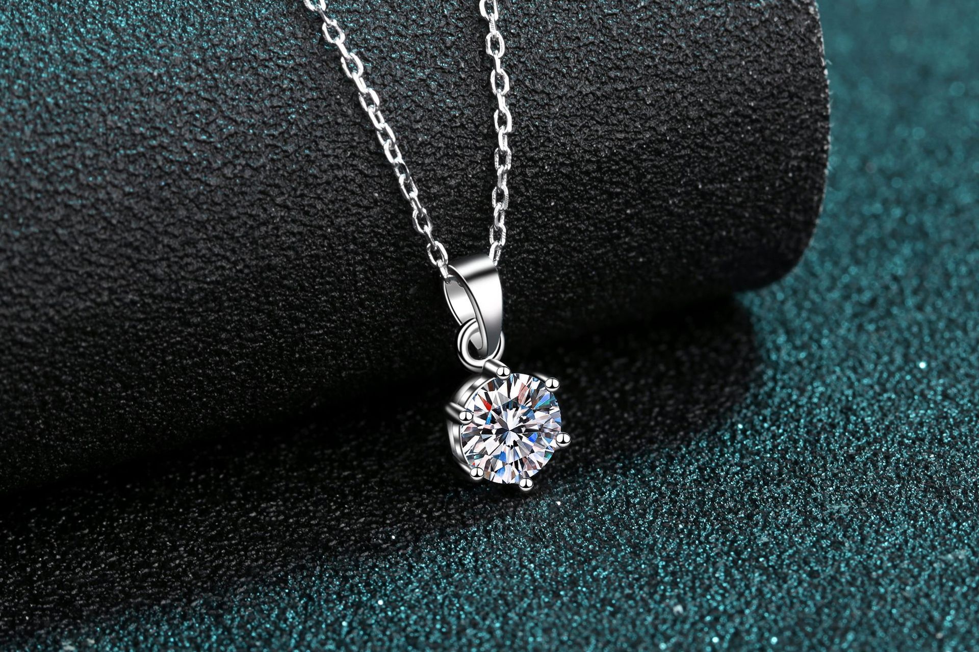 Versatile High-Quality Moissanite Six-Claw Pendant Clavicle Chain 925 Silver Necklace for Women - Image 3