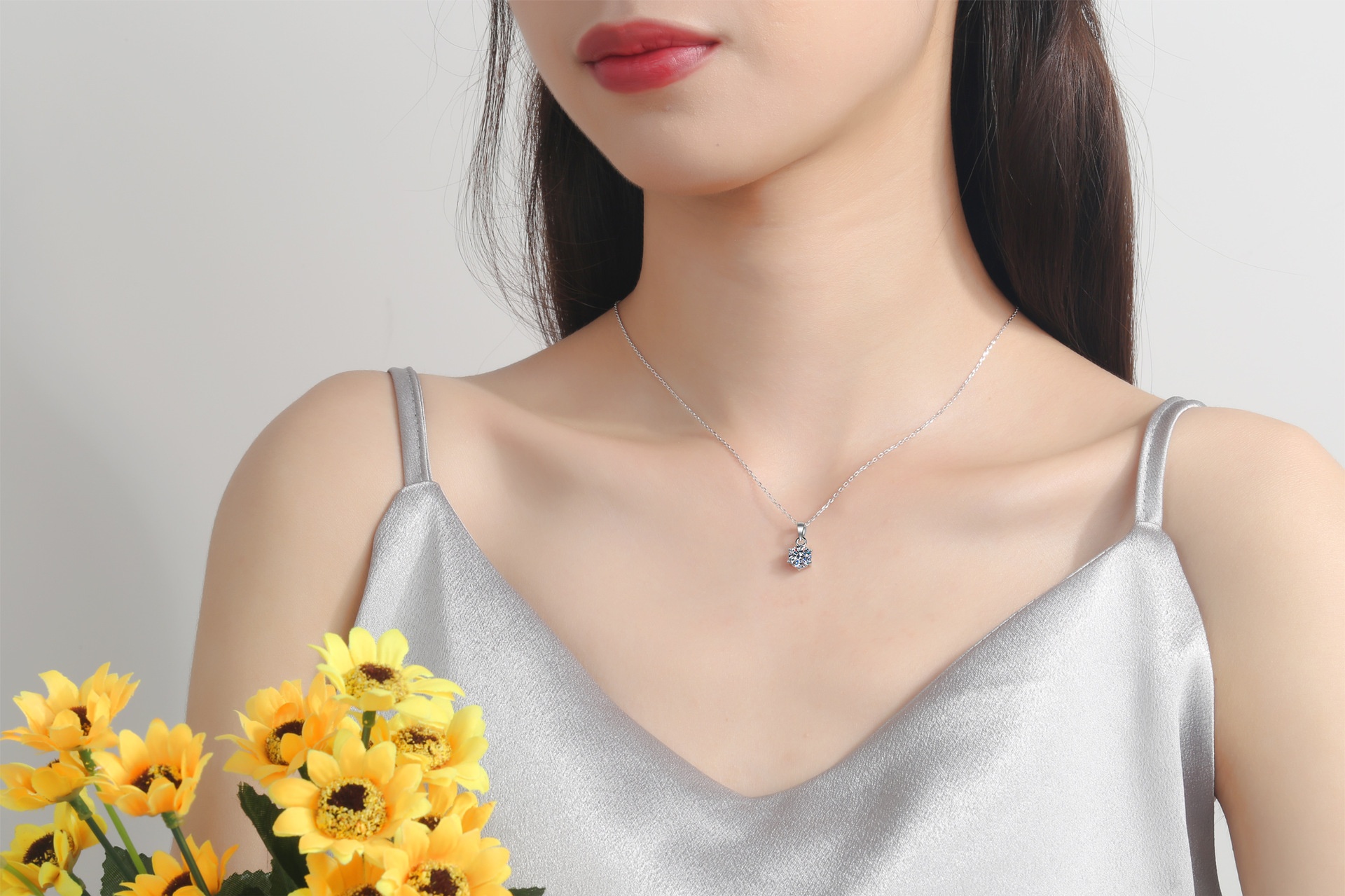 Versatile High-Quality Moissanite Six-Claw Pendant Clavicle Chain 925 Silver Necklace for Women - Image 14
