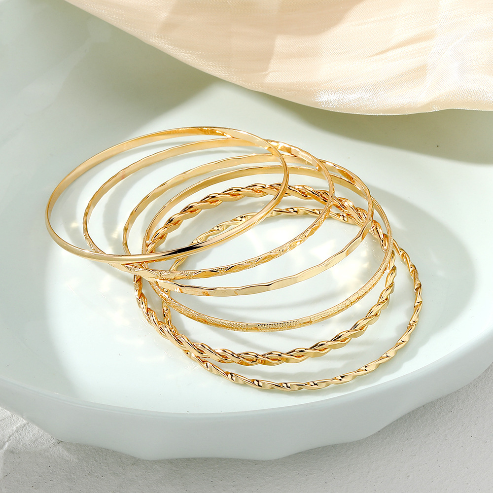 Stylish Bohemian Metal Chain Bracelet Set for Women - Geometric Gold Thick Link Bangle Fashion Jewelry - Image 4
