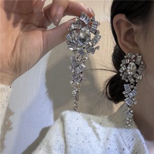 Exaggerated Crystal Shining Diamond Ball Stud Earrings for Women’s Dinner Elegance