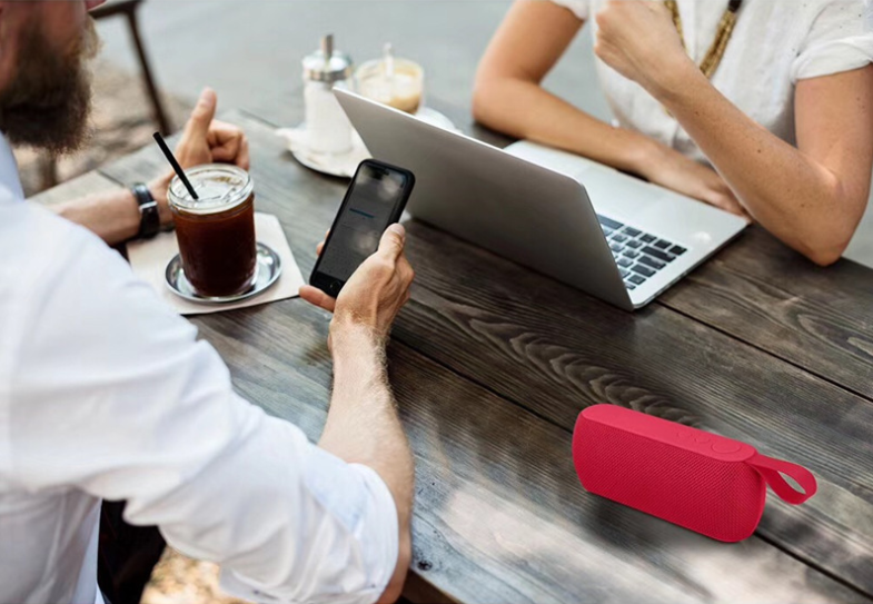 Q106 Wireless Bluetooth Speaker Phone with Subwoofer and Card Connectivity - Image 2