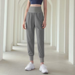 Trendy Loose-Fitting Sports Yoga Pants for Women - Comfortable & Stylish