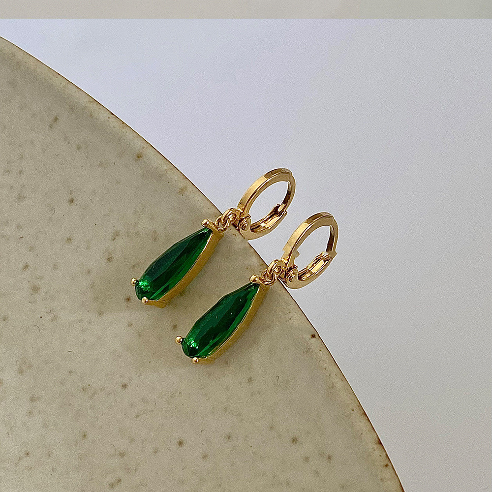 Stunning Emerald Horse Eye Zircon Earrings Pendant for Women - Elegant Jewelry - Image 3