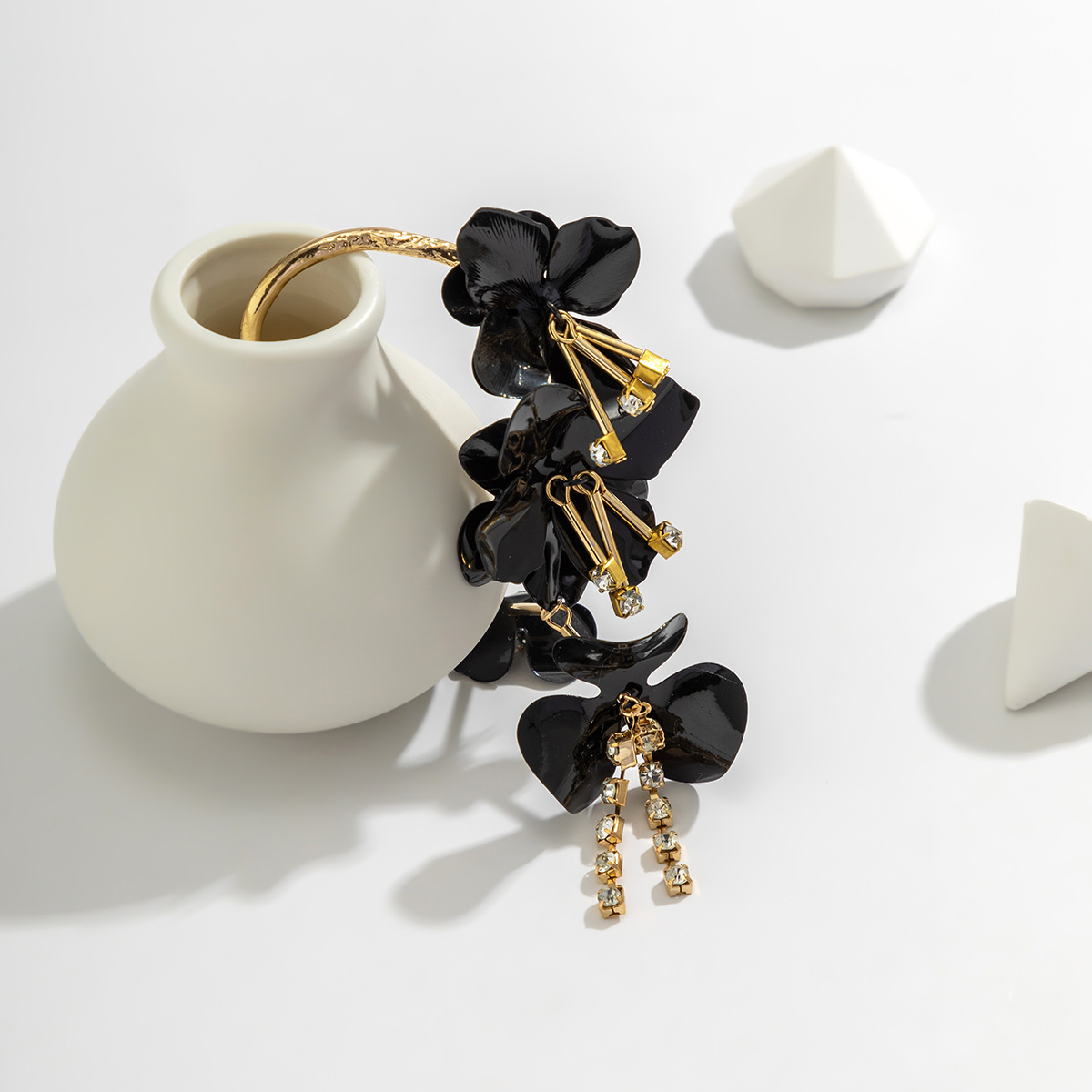 Stylish Colorful Tassel Flower Minimalist Earrings – Perfect for Any Occasion - Image 7