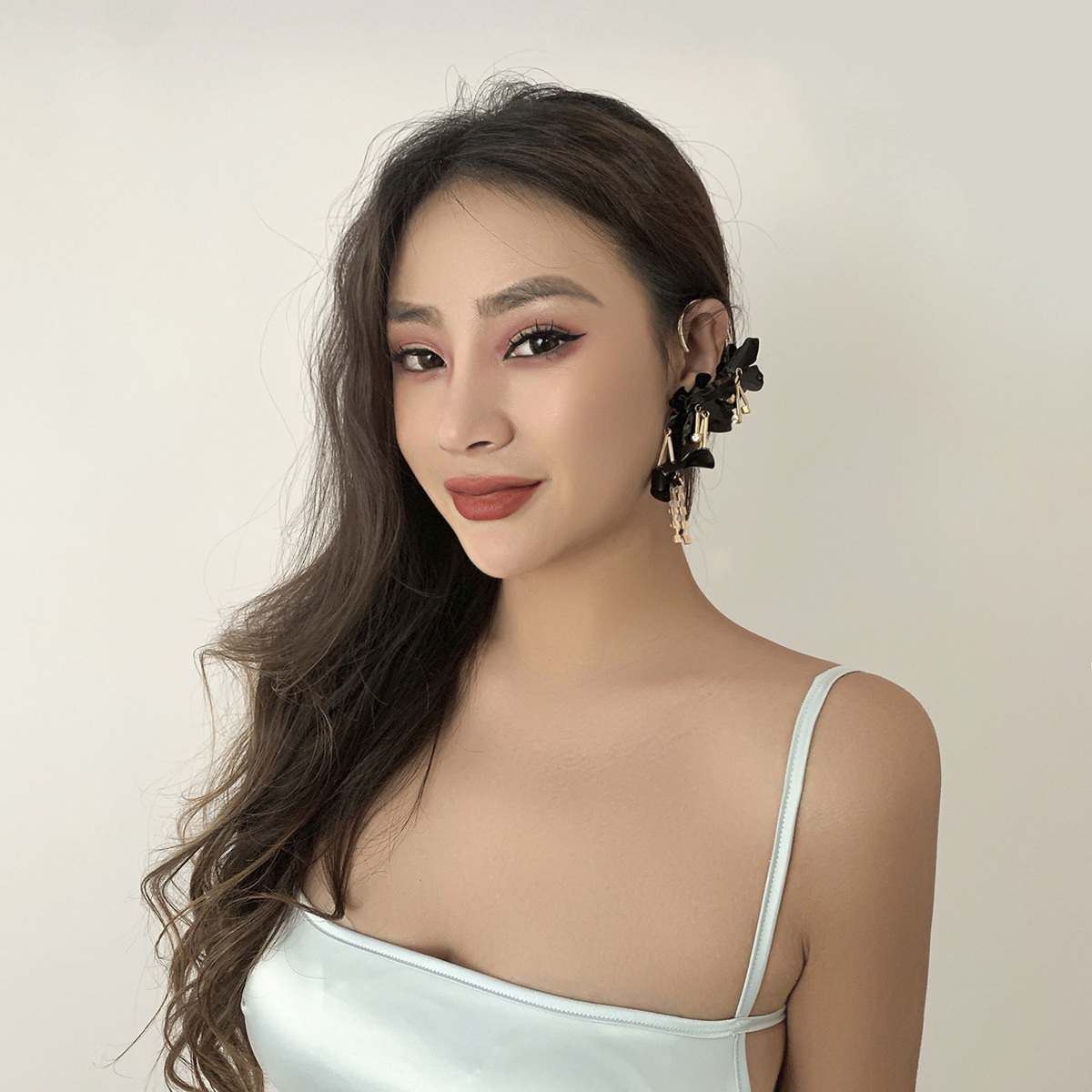 Stylish Colorful Tassel Flower Minimalist Earrings – Perfect for Any Occasion - Image 20