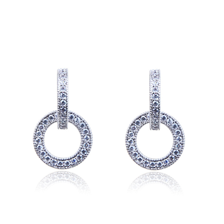 Elegant Women's Wild Silver Needle Circle Earrings with Zircon Inlay - Image 4