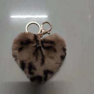 Leopard Print Love Plush Pendant Peach Heart Keychain - Stylish Car Ornament & Bag Accessory with Imitation Rex Rabbit Fur Ball