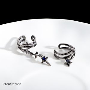 Dark Thorns Ear Clip Non-Piercing Earrings for Stylish Comfort