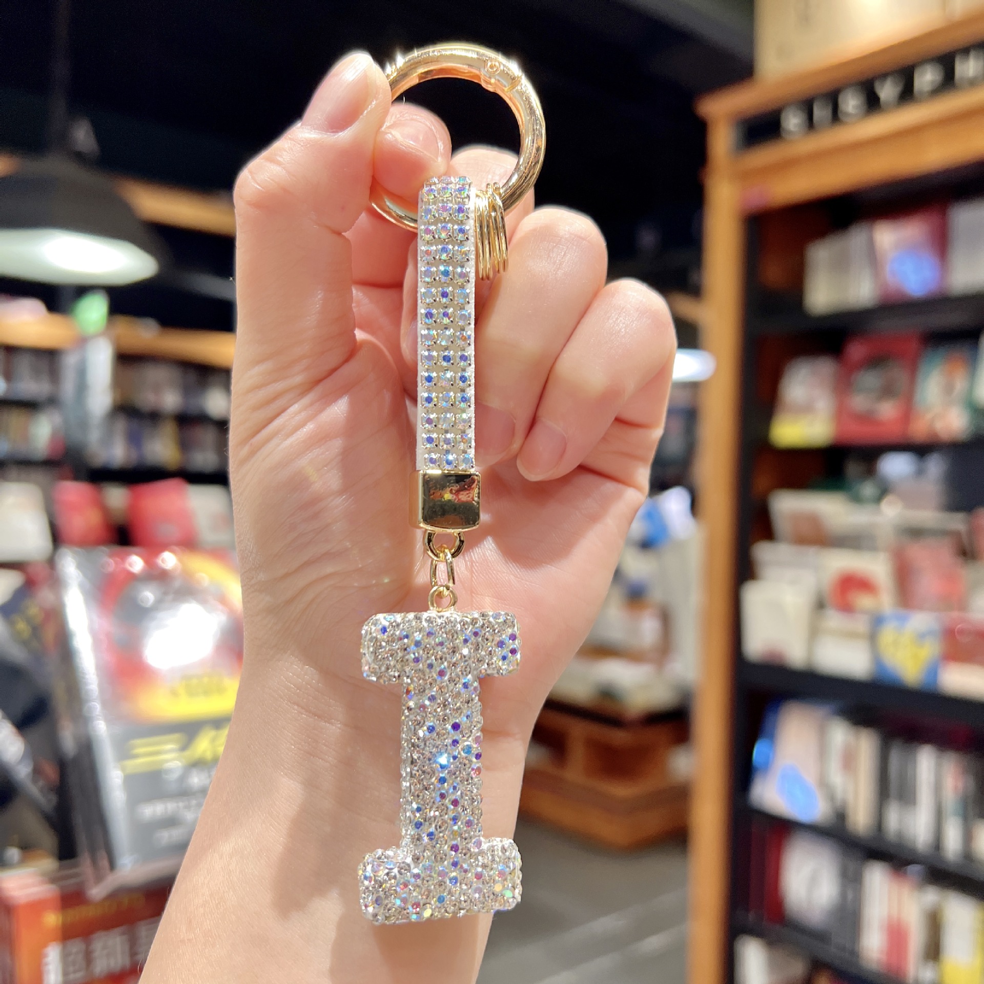 English Letter Keychain with Clay Diamond Round Buckle Pendant - Stylish & Unique - Image 19