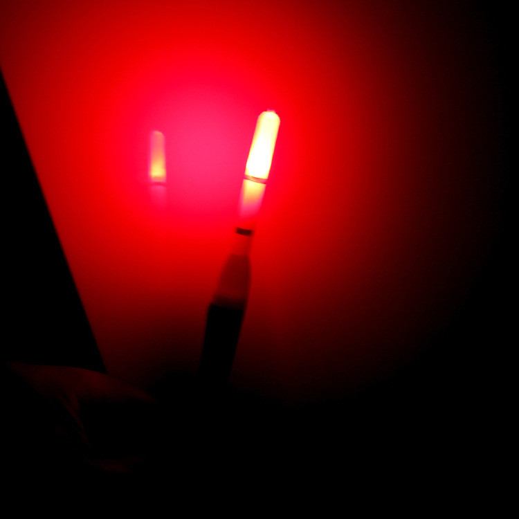 Luminous Vertical Float - Illuminate Your Space with Stunning Design - Image 3