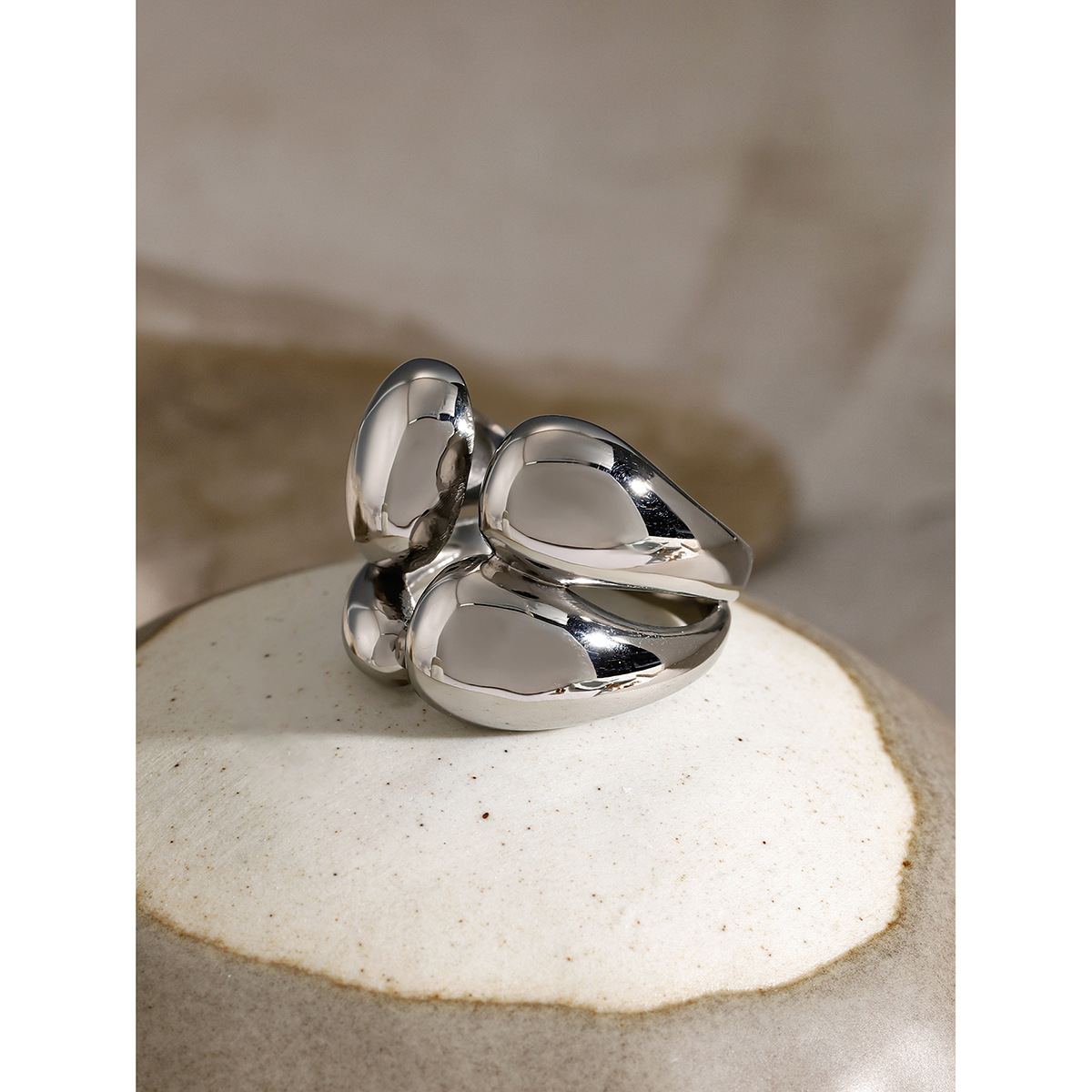 Stunning Alexis Gold Ring - Elegant Jewelry for Every Occasion - Image 8