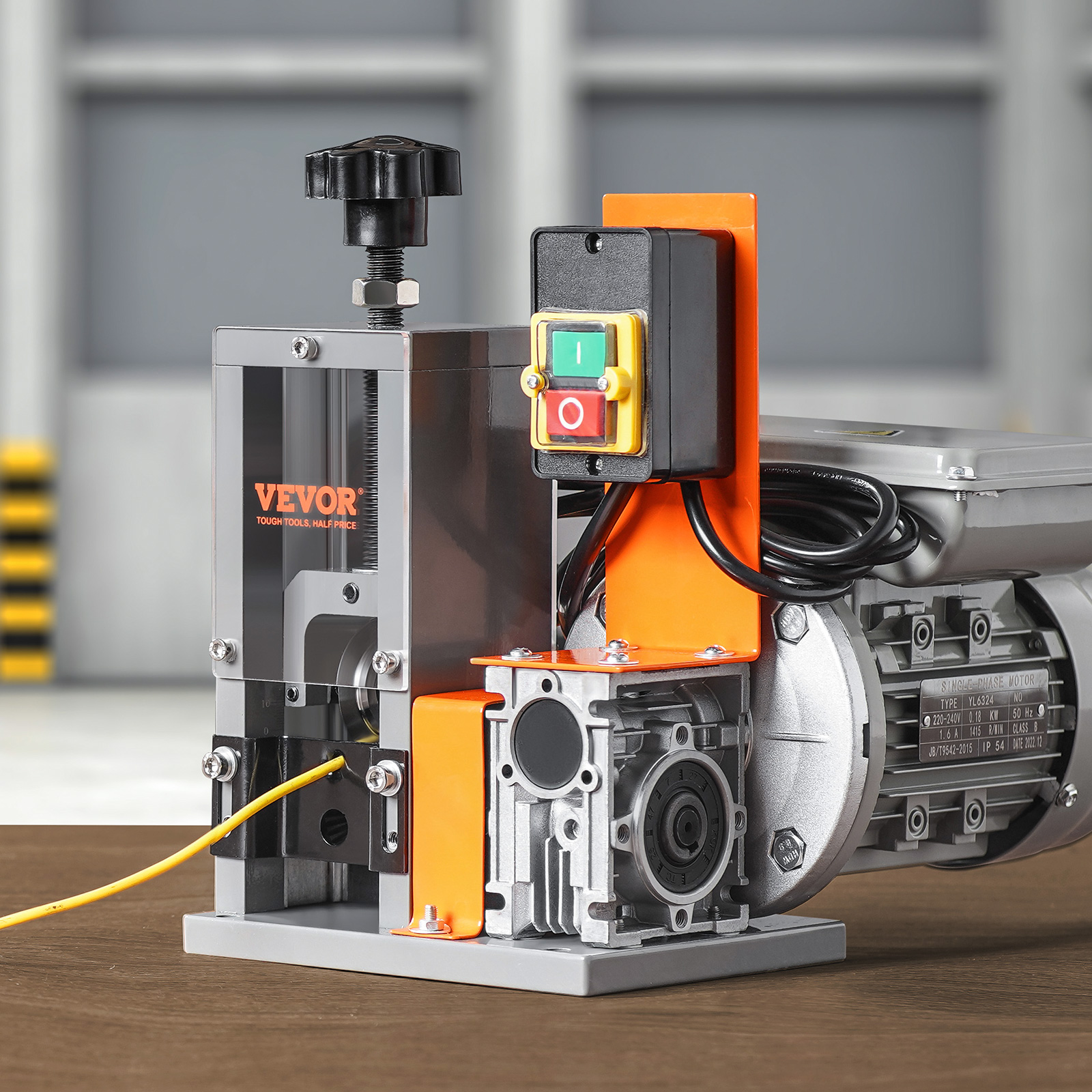 VEVOR Electric Wire Stripping Machine - 0.06'-0.98' Motorized Cable Stripper, 180W, 60 ft/min Wire Peeler with Visible Depth Reference for Efficient Scrap Copper Recycling - Image 5
