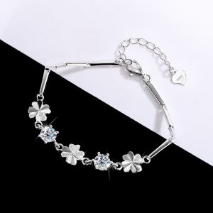 Sterling Silver Moissanite Four-Leaf Clover Charm Bracelet - Elegant & Meaningful