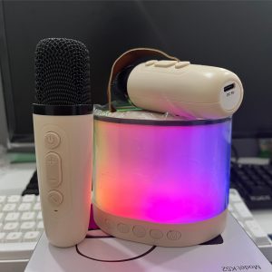 K52 Wireless Microphone - All-in-One Audio Karaoke Speaker with Integrated Mic