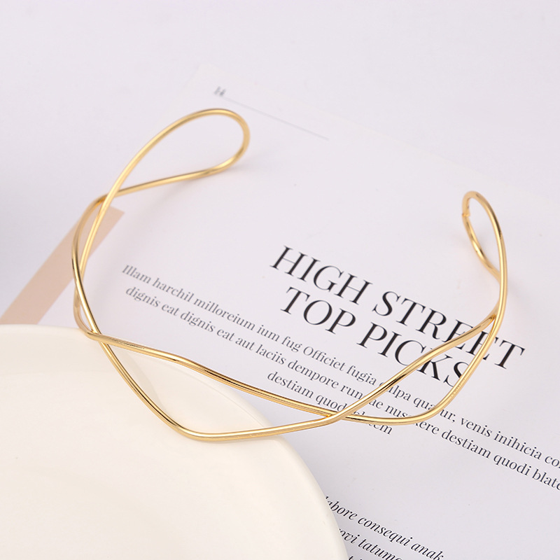 Chic Retro Metal Collar for Women - Fashion-Forward Personality Accessory - Image 9