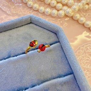 Stylish Color Enamel Bow Ring for Women - Trendy Fashion Accessory