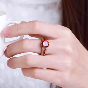 Stylish Rhinestone Zircon Couple Ring for Fashion-Forward Individuals