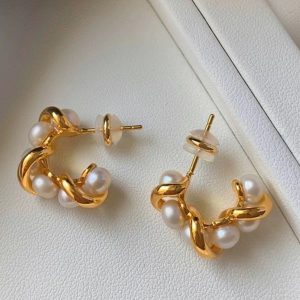 Stylish Silver Needle Fashion Winding Pearl Earrings for Elegant Look